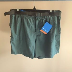 NWT Women’s Columbia Shorts